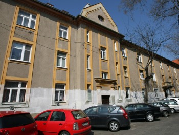 Obytny_pavlacovy_dom_Mestska_02