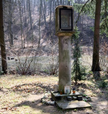 Pricestny_stlp_Panny_Marie_01