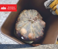 Rodinné domy od pondelka 15. augusta vykladajú 20-litrové zberné nádoby na triedený kuchynský bioodpad