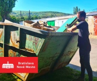 Veľké jesenné upratovanie sa začína už 22. septembra. Kedy a kde v blízkosti svojich bydlísk nájdete veľkoobjemový kontajner