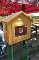 Leto s knihou. V Novom Meste môže verejnosť využívať už desať letných knižničiek